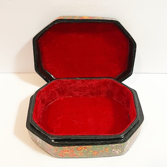 Handcrafted Lacquer Kashmir Paper Mache Trinket Box India Floral Velvet Lined - Picture 9 of 14